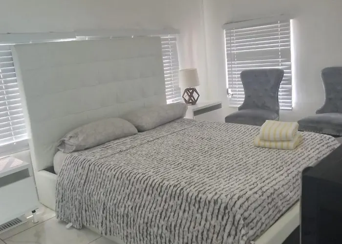 1161 Studio 1 Miami